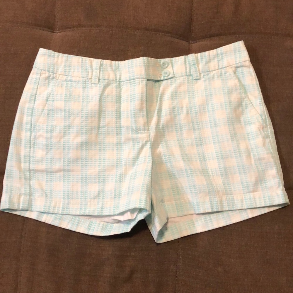 Like New Aqua and white Vineyard Vines shorts